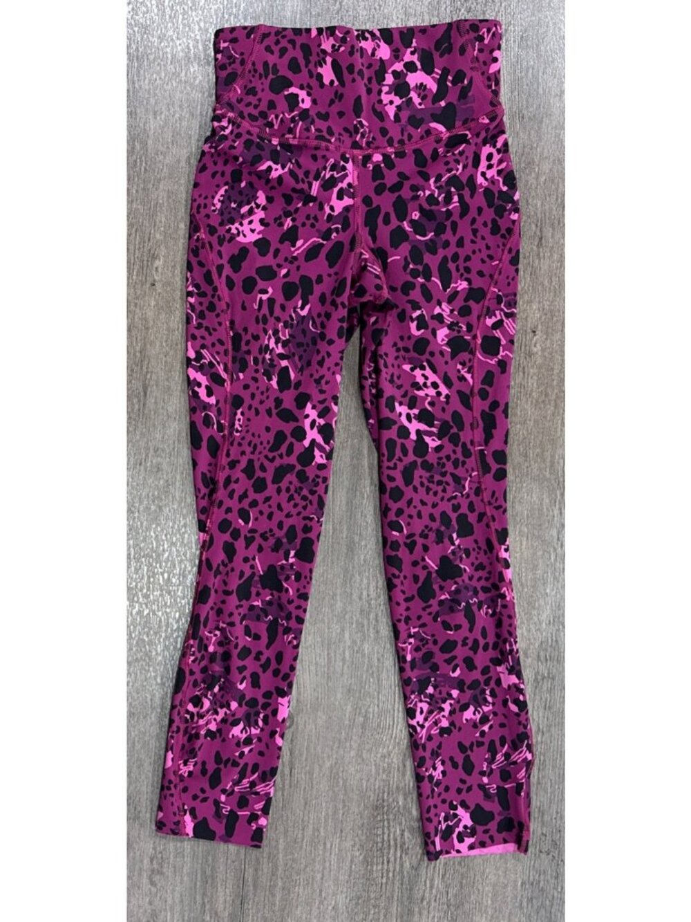 Lululemon Base Pace High-Rise Running Crop 23” Cheetah Camo Pink W6BR5S Size 2